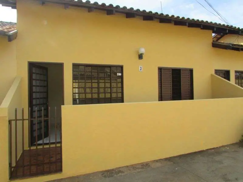 Casa de Condomínio com 2 Quartos para Alugar, 54 m² por R$ 650/Mês Rua Manoel Cavalcante Proença, 90 - Vila Bandeirante, Campo Grande - MS