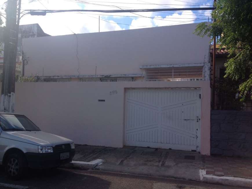 Casa com 5 Quartos para Alugar por R$ 2.500/Mês Centro, Aracaju - SE