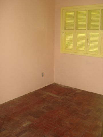 Casa com 2 Quartos para Alugar, 45 m² por R$ 800/Mês Rua Porto Alegre, 390 - Mathias Velho, Canoas - RS