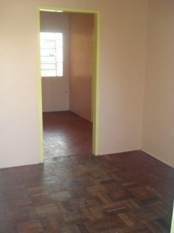 Casa com 2 Quartos para Alugar, 45 m² por R$ 800/Mês Rua Porto Alegre, 390 - Mathias Velho, Canoas - RS