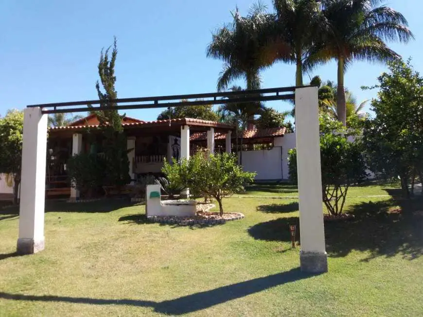 Chácara com 5 Quartos para Alugar, 300 m² por R$ 500/Dia Jardim Santa Herminia, São José dos Campos - SP