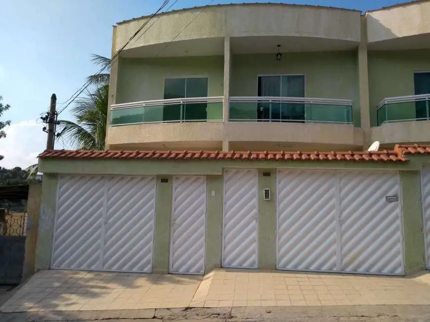 Casa com 2 Quartos à Venda, 75 m² por R$ 220.000 Avenida Brasil - Centro, Mesquita - RJ