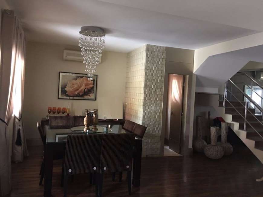 Casa de Condomínio com 4 Quartos à Venda, 260 m² por R$ 1.200.000 Adrianópolis, Manaus - AM