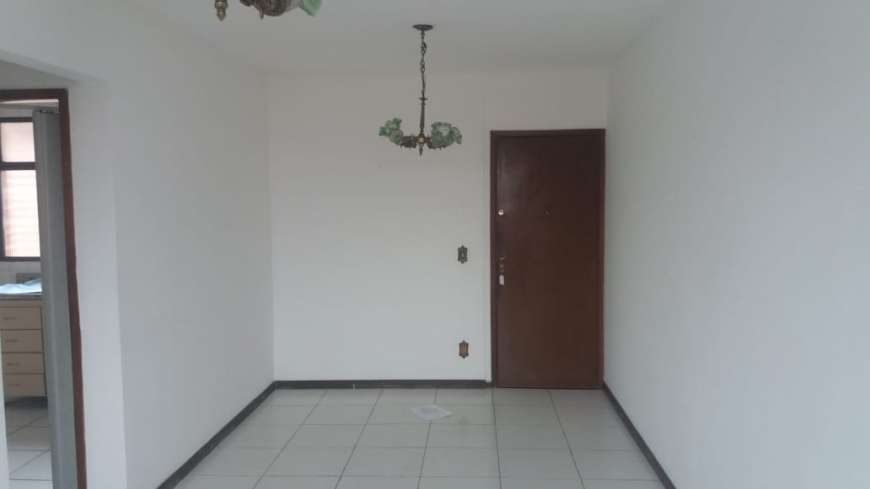 Apartamento com 3 Quartos para Alugar por R$ 800/Mês Ermelinda, Belo Horizonte - MG