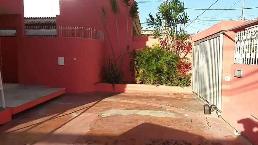 Casa com 5 Quartos para Alugar por R$ 3.500/Mês Rua Conselheiro Vieira da Silva - Parquelândia, Fortaleza - CE