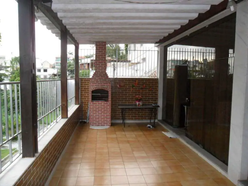 Casa com 5 Quartos à Venda, 360 m² por R$ 795.000 Rua Dom Emanuel Gomes, 01 - Jardim Guanabara, Rio de Janeiro - RJ