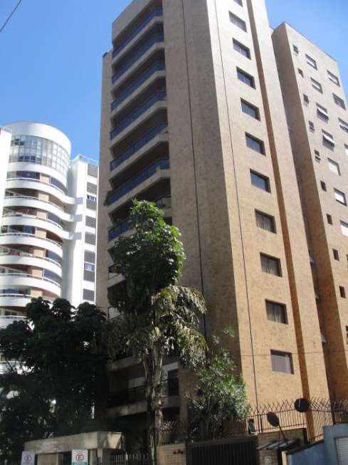 Apartamento com 4 Quartos para Alugar, 259 m² por R$ 2.800/Mês Rua Lages, 210 - Centro, Joinville - SC