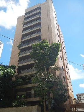 Apartamento com 4 Quartos para Alugar, 259 m² por R$ 2.800/Mês Rua Lages, 210 - Centro, Joinville - SC