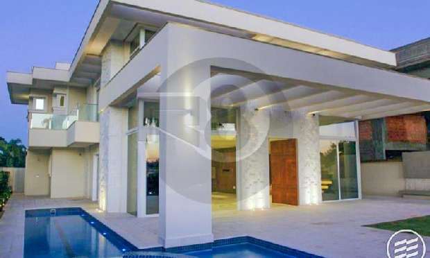Casa com 4 Quartos à Venda, 450 m² por R$ 3.480.000 Rua das Algas, 420 - Jurerê, Florianópolis - SC