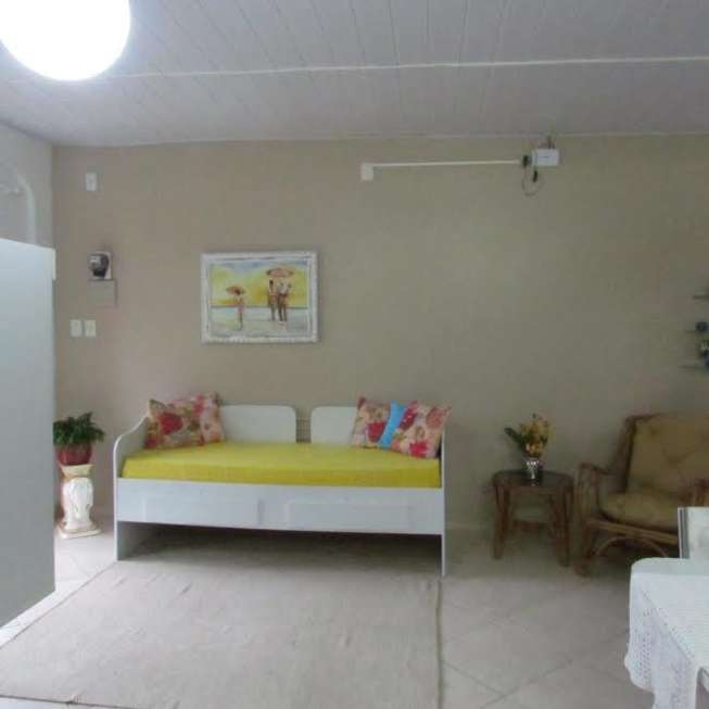 Apartamento com 1 Quarto para Alugar por R$ 460/Dia Rua das Flôres - Canasvieiras, Florianópolis - SC