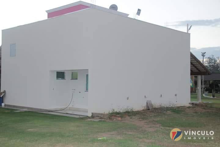 Chácara com 4 Quartos à Venda, 90 m² por R$ 685.000 Vila Arquelau, Uberaba - MG