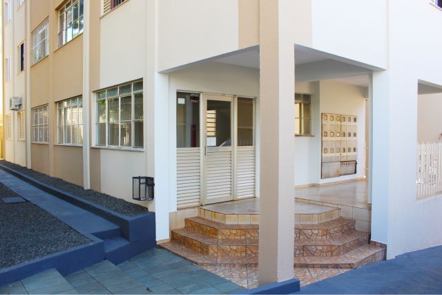 Apartamento com 3 Quartos à Venda, 58 m² por R$ 190.000 Rua Vasco da Gama - Vila Marumbi, Maringá - PR
