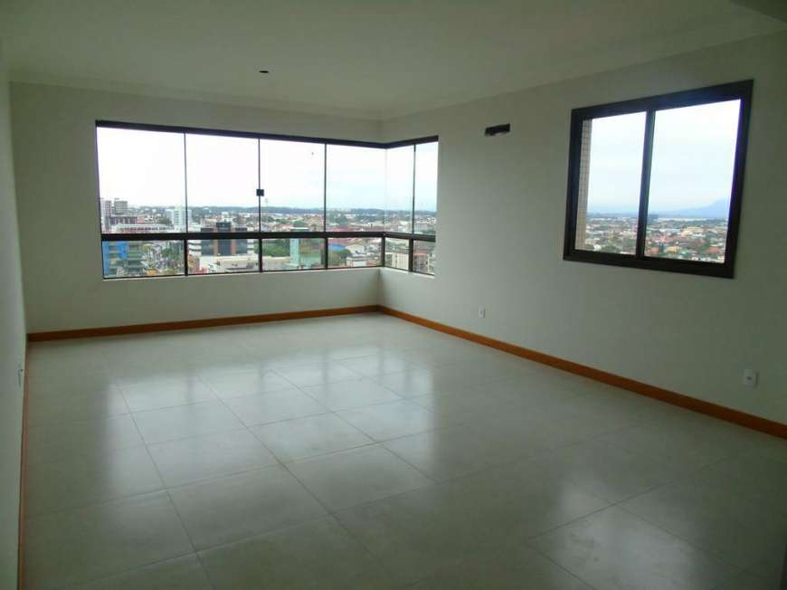 Apartamento com 3 Quartos à Venda por R$ 610.000 Rua Tupinambá, 424 - Centro, Capão da Canoa - RS