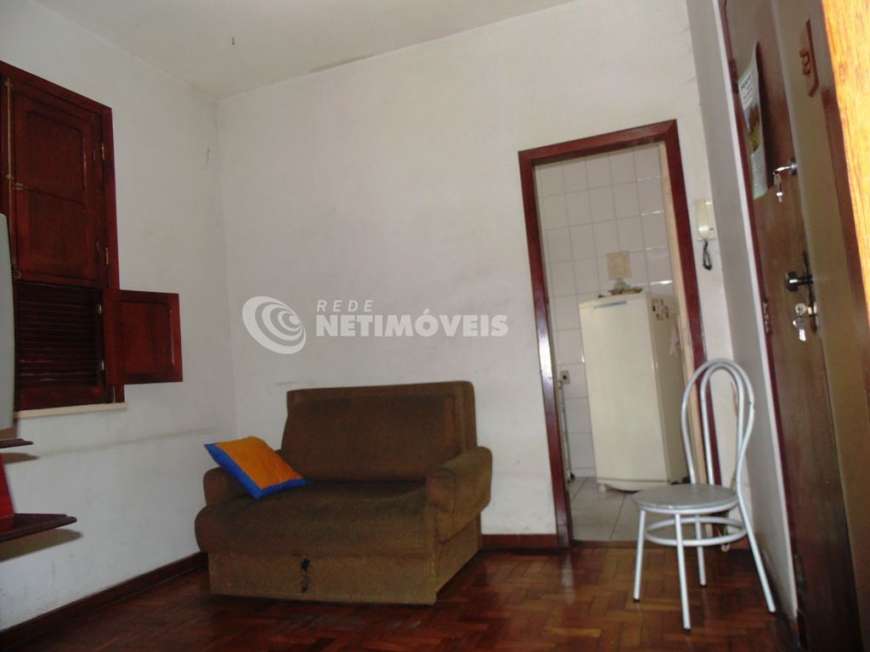 Apartamento com 1 Quarto à Venda, 60 m² por R$ 130.000 Rua Diamantina, 665 - Lagoinha, Belo Horizonte - MG