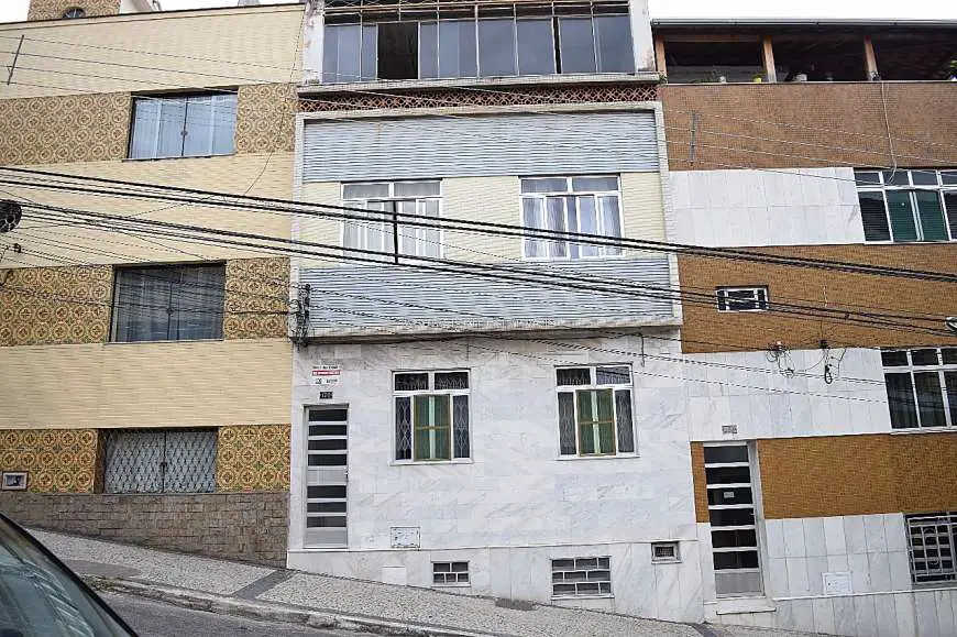 Casa com 2 Quartos à Venda, 59 m² por R$ 300.000 Poço Rico, Juiz de Fora - MG