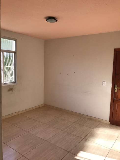 Apartamento com 2 Quartos à Venda por R$ 80.000 Feu Rosa, Serra - ES
