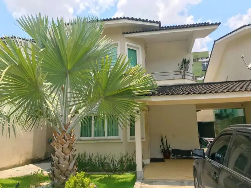 Casa com 4 Quartos para Alugar, 305 m² por R$ 5.500/Mês Avenida Professor Nilton Lins, 580 - Flores, Manaus - AM