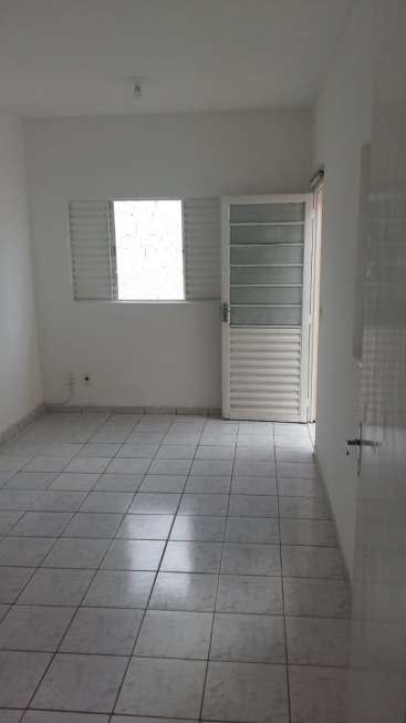 Apartamento com 2 Quartos à Venda, 60 m² por R$ 185.000 Rua Alberto Keiti Nomura, 224 - Santa Rosa, Cuiabá - MT