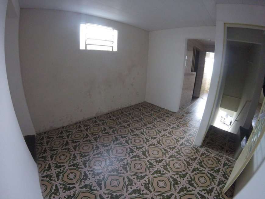 Casa com 2 Quartos para Alugar, 40 m² por R$ 550/Mês Rua Doutor José Bezerra de Menezes, 236 - Poço, Maceió - AL