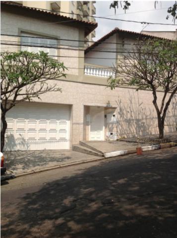 Sobrado com 4 Quartos para Alugar, 230 m² por R$ 4.200/Mês Saúde, São Paulo - SP