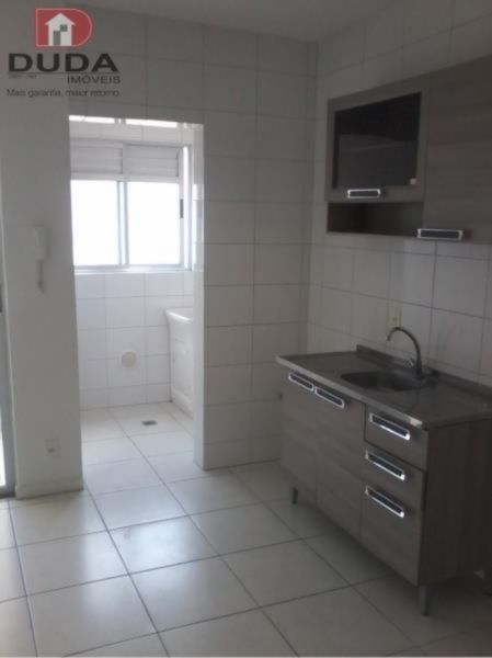 Apartamento com 2 Quartos para Alugar por R$ 950/Mês Centro, Criciúma - SC