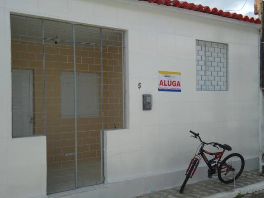 Casa com 2 Quartos para Alugar, 60 m² por R$ 900/Mês Travessa Maria Clara, s/n - São José, Aracaju - SE