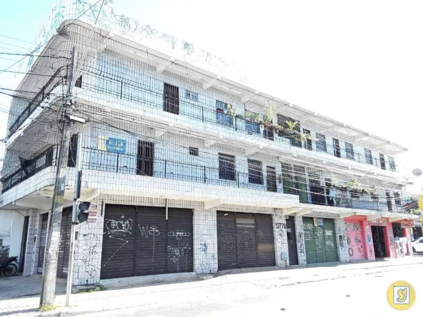 Apartamento com 2 Quartos para Alugar, 60 m² por R$ 650/Mês Rua Meton de Alencar, 1377 - Centro, Fortaleza - CE
