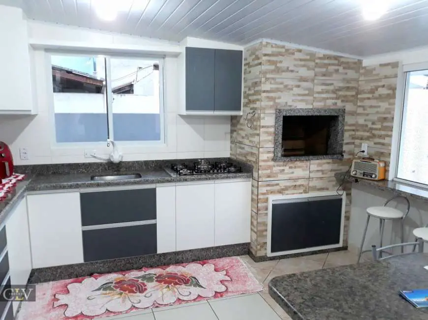 Casa com 3 Quartos à Venda, 420 m² por R$ 450.000 Rua Chica da Silva, 250 - Passa Vinte, Palhoça - SC