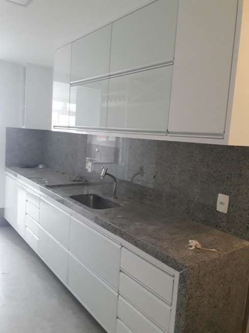 Apartamento com 4 Quartos à Venda, 169 m² por R$ 2.500.000 Avenida Saturnino de Brito - Praia do Canto, Vitória - ES