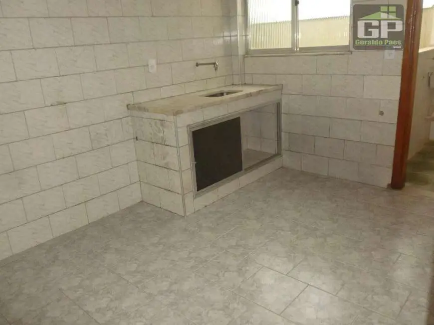 Apartamento com 1 Quarto para Alugar, 47 m² por R$ 1.100/Mês Rua das Rosas, 578 -  Vila Valqueire, Rio de Janeiro - RJ