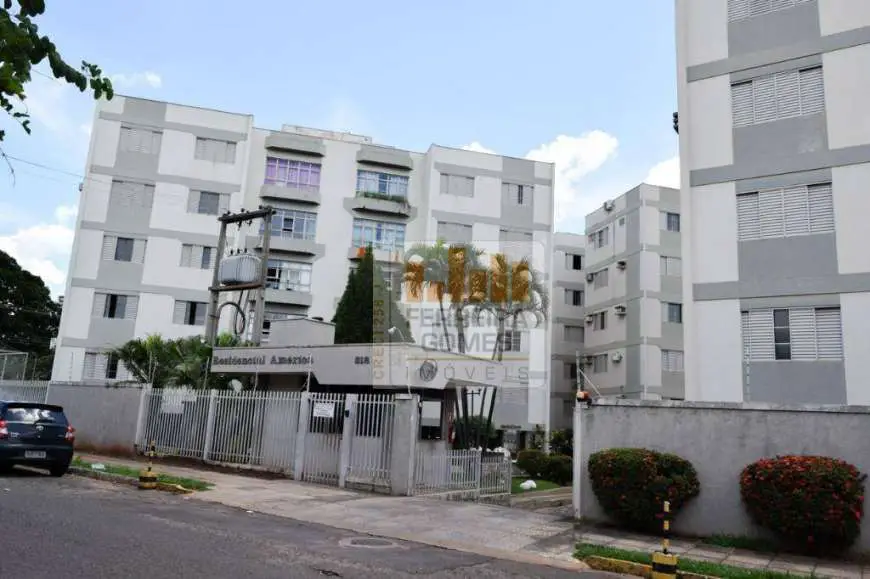 Apartamento com 3 Quartos para Alugar, 98 m² por R$ 800/Mês Rua Ourinhos, 318 - Vila Carvalho, Campo Grande - MS