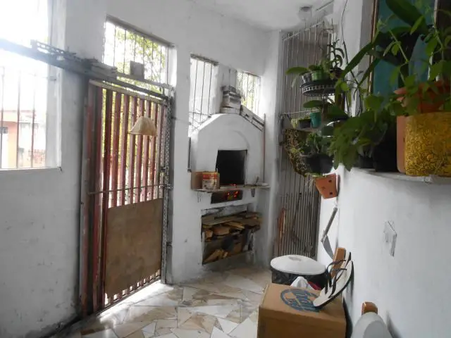 Casa com 2 Quartos à Venda, 135 m² por R$ 350.000 Parque Santa Teresa, Carapicuíba - SP