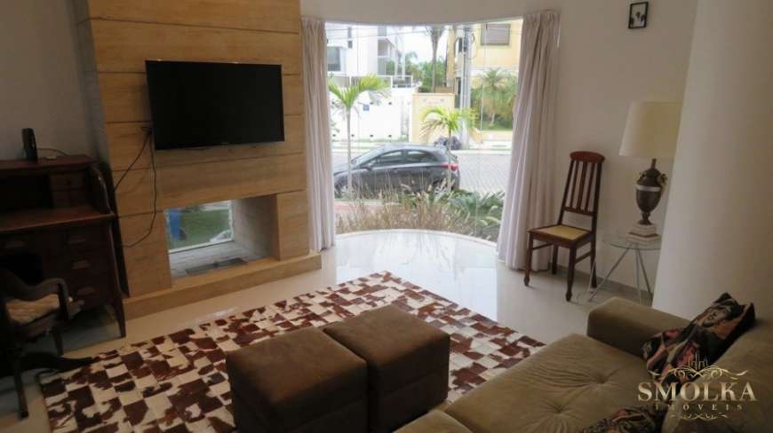 Casa com 4 Quartos para Alugar, 650 m² por R$ 2.600/Dia Rua das Sapopemas, 436 - Jurerê, Florianópolis - SC