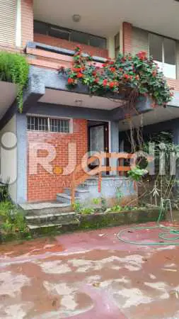 Casa com 4 Quartos para Alugar, 310 m² por R$ 7.000/Mês Rua Engenheiro Alfredo Duarte - Jardim Botânico, Rio de Janeiro - RJ