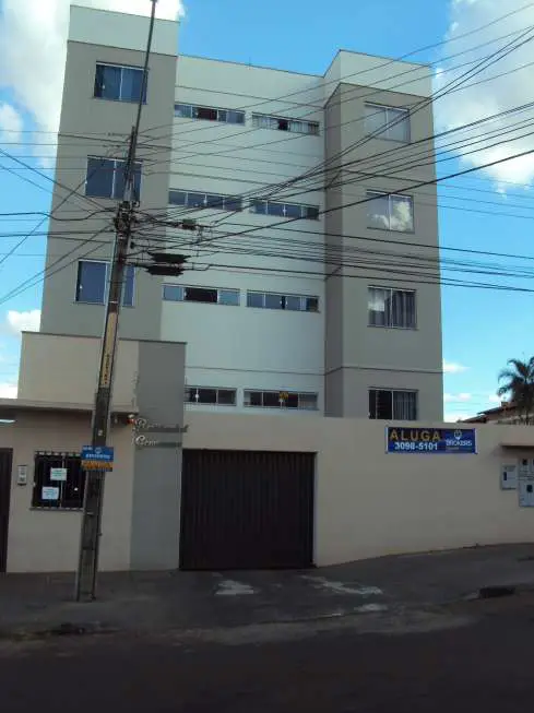 Apartamento com 2 Quartos para Alugar, 60 m² por R$ 900/Mês Rua Doutor Evandro Pinto Silva - Cidade Universitária, Anápolis - GO