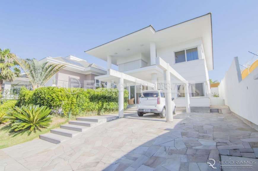 Casa com 3 Quartos à Venda, 378 m² por R$ 2.400.000 Rua Frei Orlando - Marechal Rondon, Canoas - RS