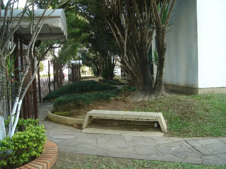 Apartamento com 1 Quarto para Alugar, 45 m² por R$ 650/Mês Rua Antônio Maranghello, 45 - Partenon, Porto Alegre - RS