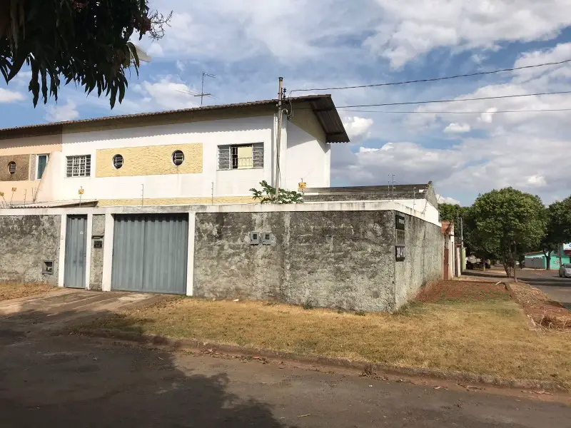 Sobrado com 3 Quartos à Venda, 114 m² por R$ 275.000 Vila Jardim São Judas Tadeu, Goiânia - GO