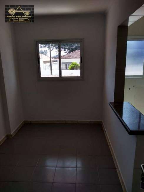 Apartamento com 1 Quarto para Alugar, 40 m² por R$ 750/Mês Vila Caicara, Praia Grande - SP