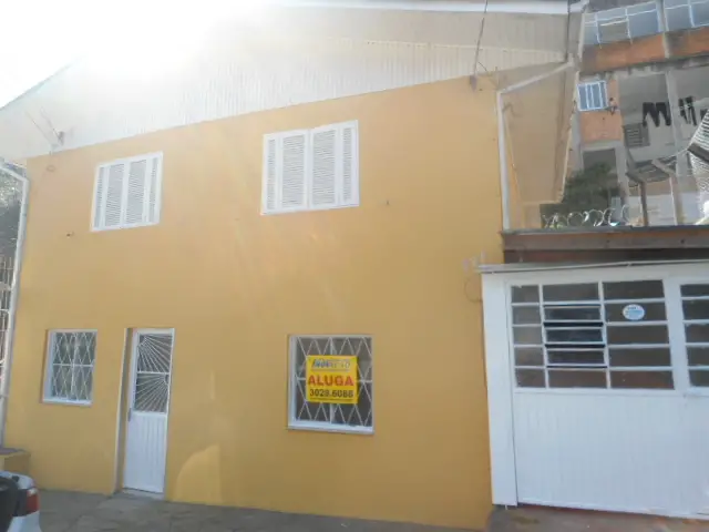 Casa com 2 Quartos para Alugar, 80 m² por R$ 330/Mês Rio Branco, Caxias do Sul - RS