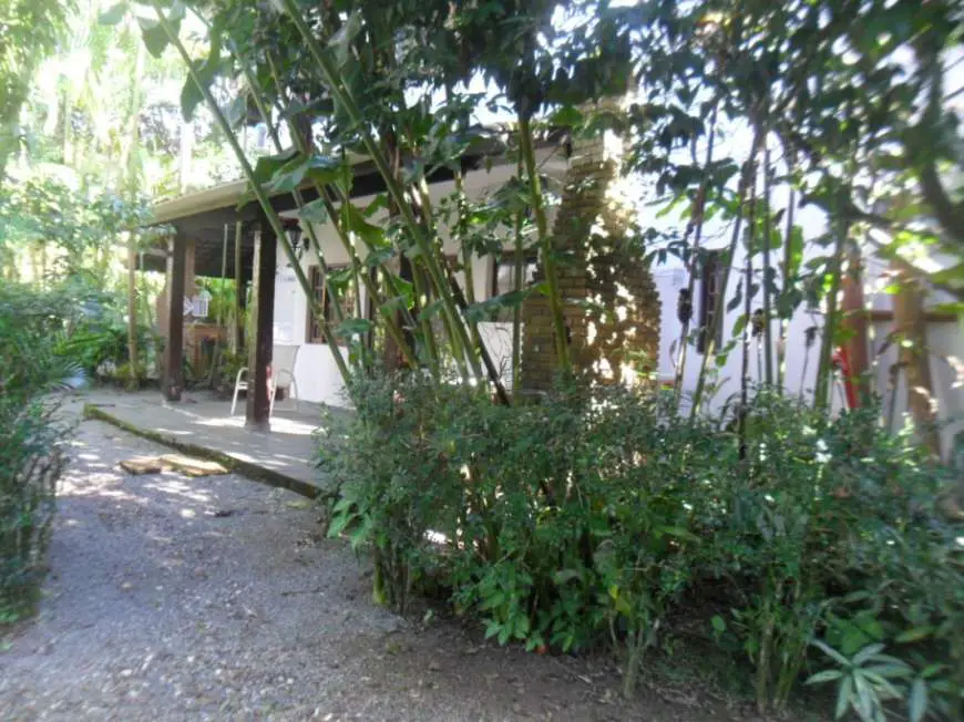Casa de Condomínio com 2 Quartos para Alugar, 95 m² por R$ 2.000/Mês Boiçucanga, São Sebastião - SP