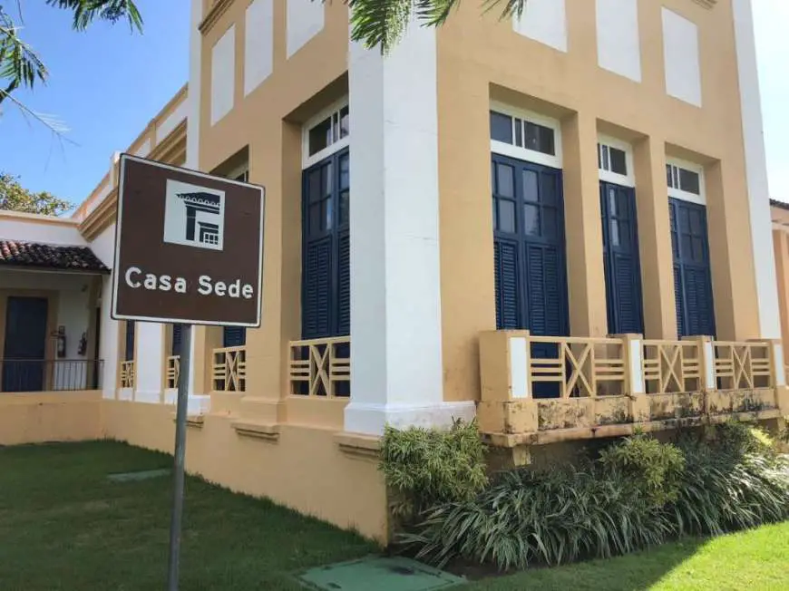 Casa de Condomínio com 4 Quartos para Alugar, 330 m² por R$ 6.000/Mês Bairro dos Estados, João Pessoa - PB
