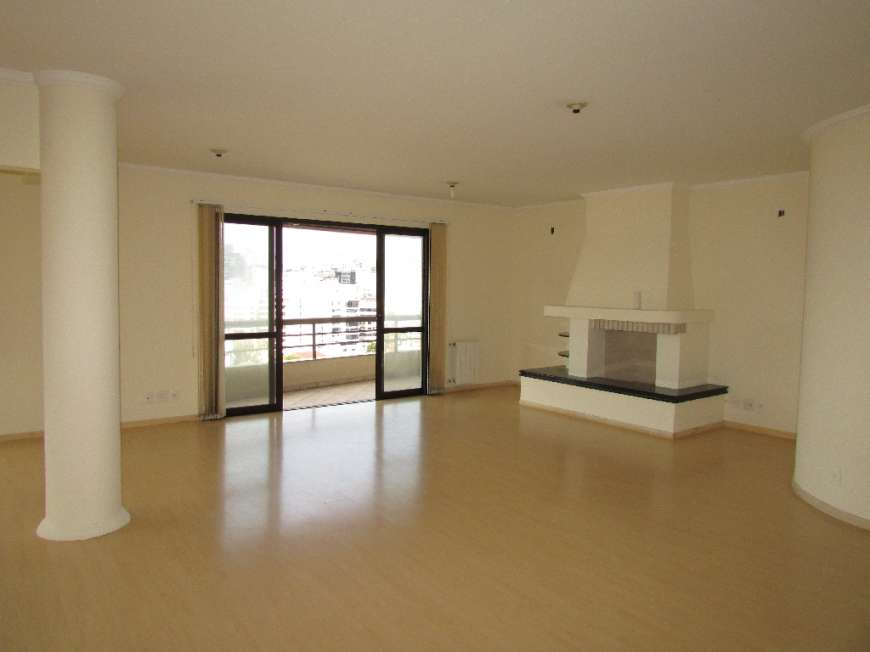 Apartamento com 4 Quartos para Alugar, 280 m² por R$ 2.200/Mês Jardim América, Caxias do Sul - RS