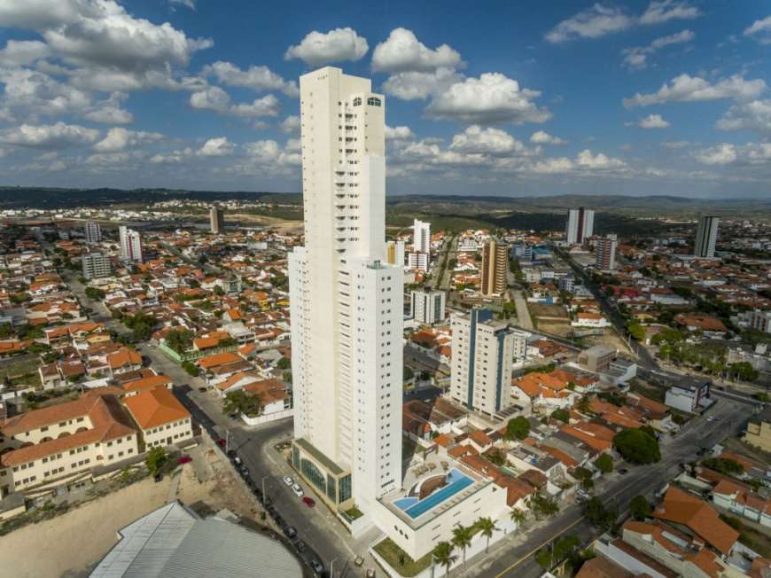 Apartamento com 3 Quartos para Alugar, 3000 m² por R$ 1.800/Mês Alto Branco, Campina Grande - PB