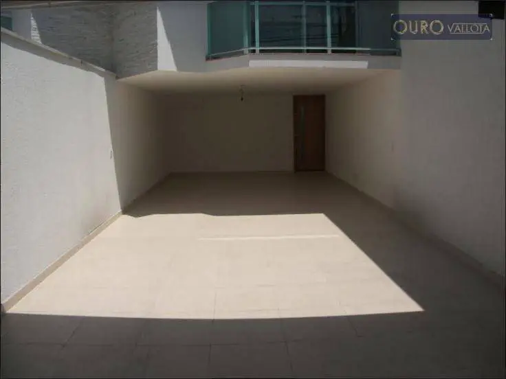 Sobrado com 3 Quartos para Alugar, 148 m² por R$ 3.000/Mês Parque Sevilha, São Paulo - SP