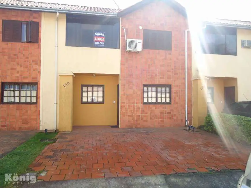 Casa com 2 Quartos para Alugar por R$ 1.200/Mês Vila Cachoeirinha, Cachoeirinha - RS