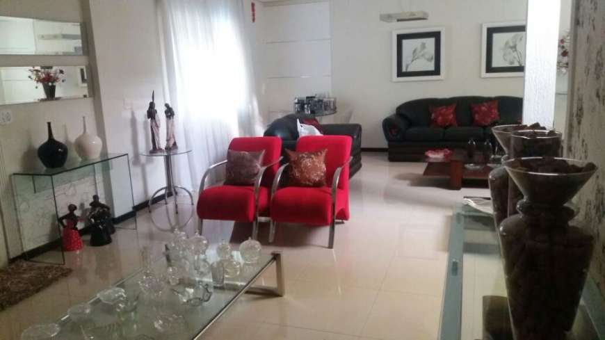 Casa com 4 Quartos à Venda, 180 m² por R$ 550.000 Novo Horizonte, Sabará - MG