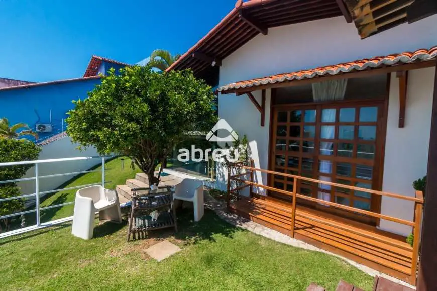 Casa com 3 Quartos à Venda, 320 m² por R$ 1.800.000 Rua Hélio Galvão - Ponta Negra, Natal - RN