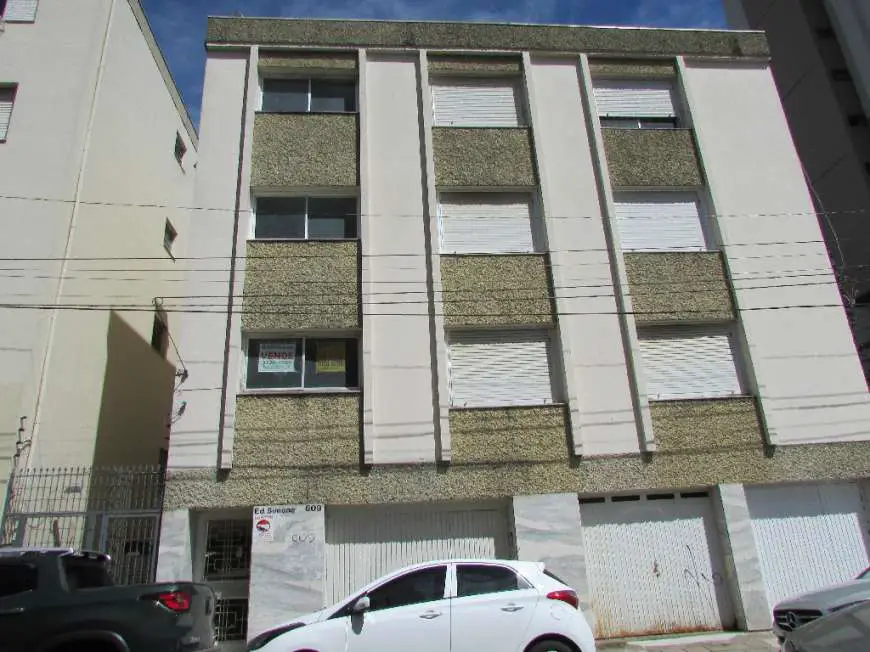 Apartamento com 4 Quartos para Alugar, 140 m² por R$ 1.500/Mês São Pelegrino, Caxias do Sul - RS