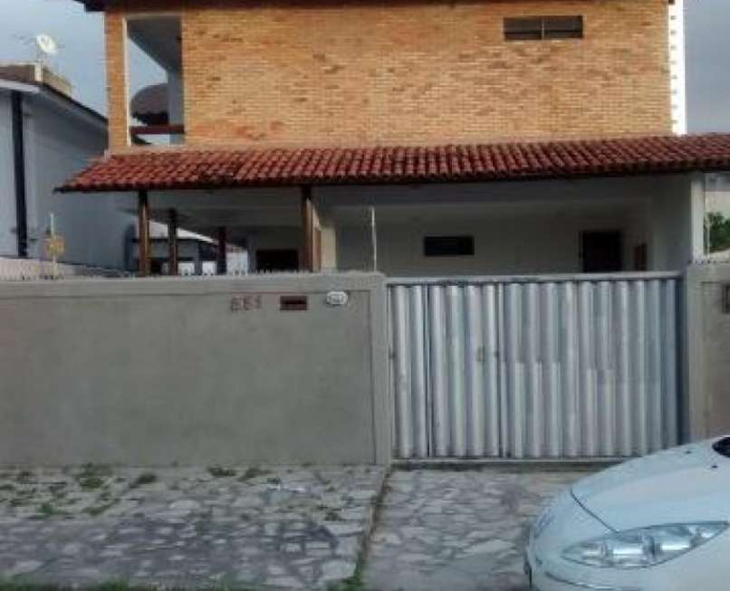 Casa com 3 Quartos à Venda, 257 m² por R$ 650.000 Bessa, João Pessoa - PB